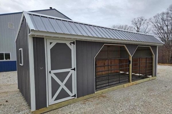 10x26 Horsebarn And Tackroom.